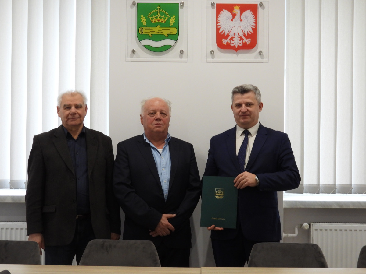 Umowa na budowę kanalizacji w Drwini podpisana! 